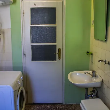 Two Bedroom In City Center Подгориця