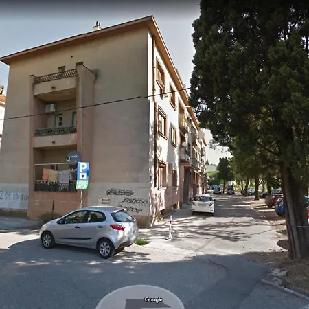 Апартаменти Two Bedroom In City Center *